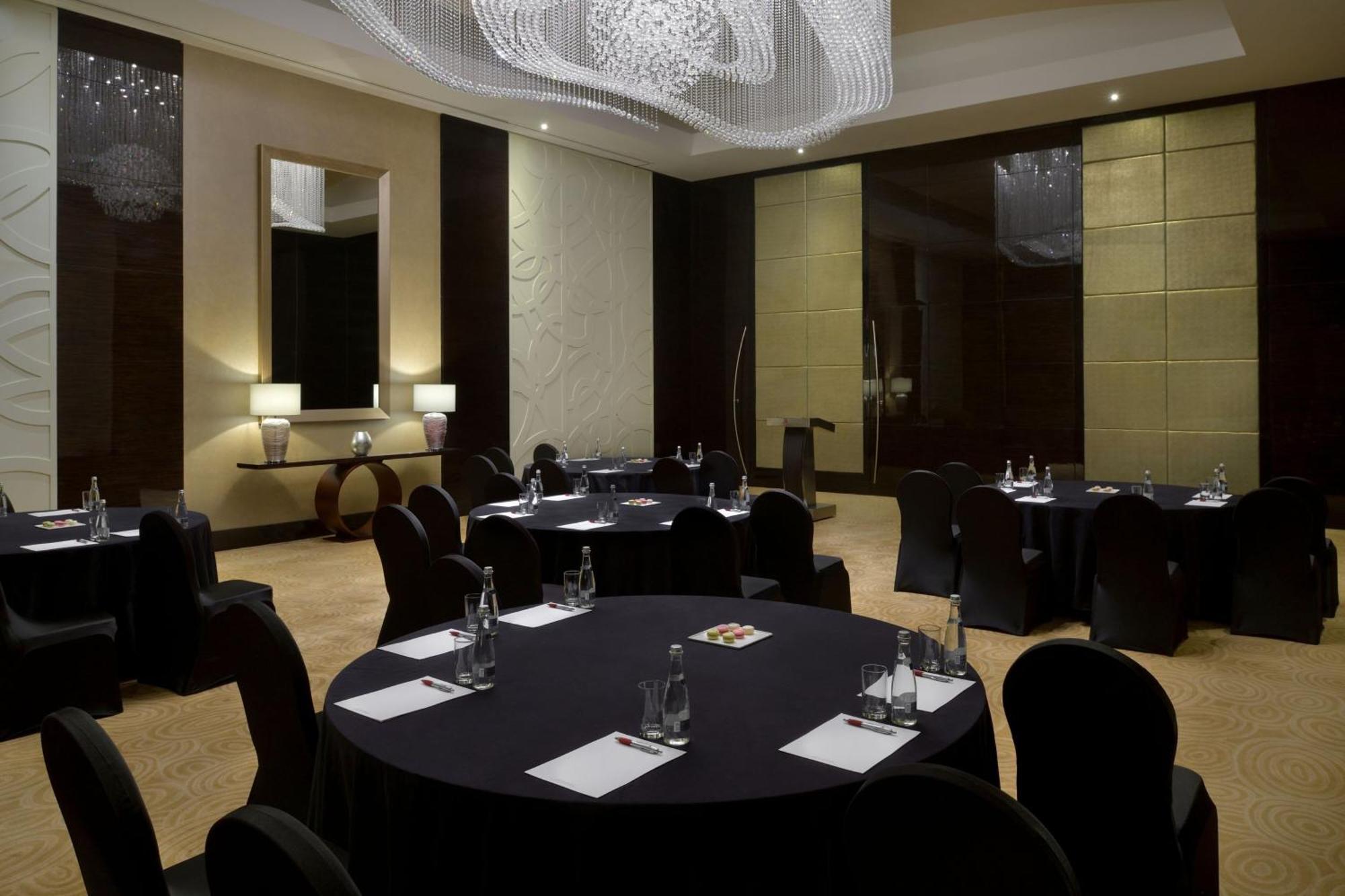 Marriott Hotel Al Forsan, אבו דאבי מראה חיצוני תמונה Meeting room