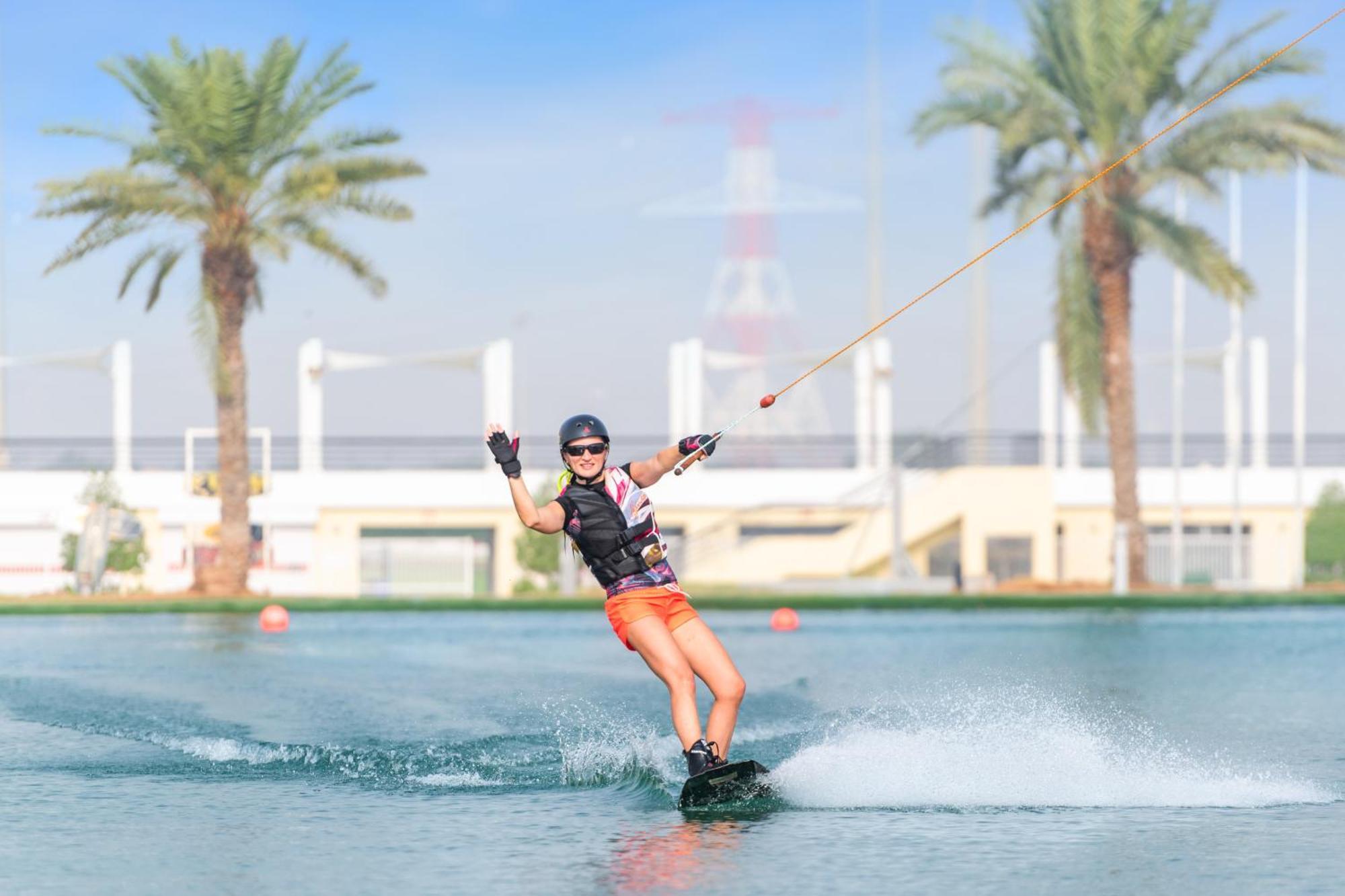Marriott Hotel Al Forsan, אבו דאבי מראה חיצוני תמונה Dubai Ladies Open 2015