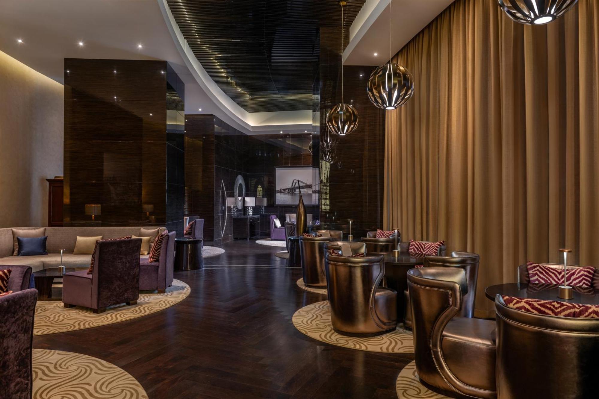Marriott Hotel Al Forsan, אבו דאבי מראה חיצוני תמונה The Lounge at the airport