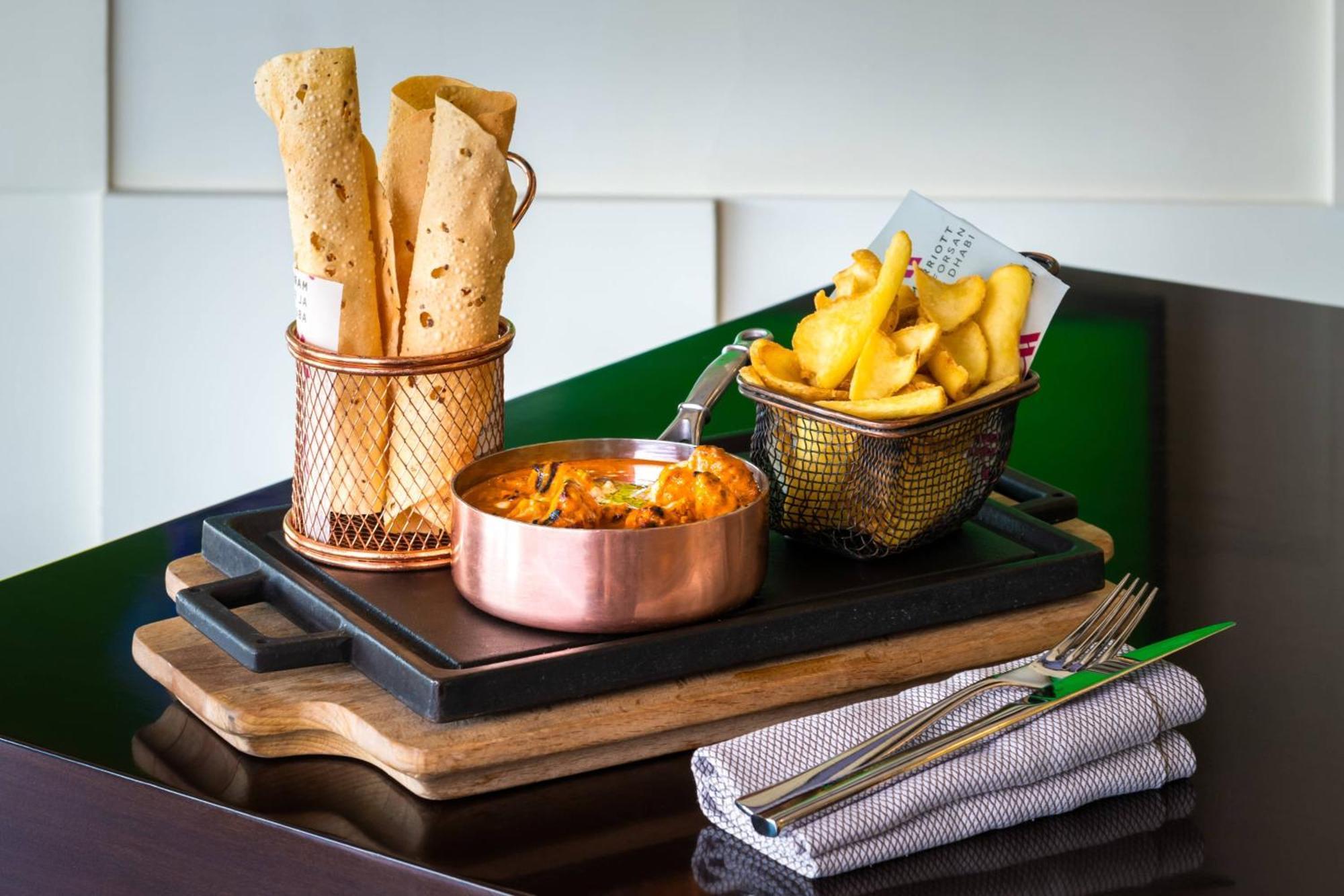 Marriott Hotel Al Forsan, אבו דאבי מראה חיצוני תמונה Indian food