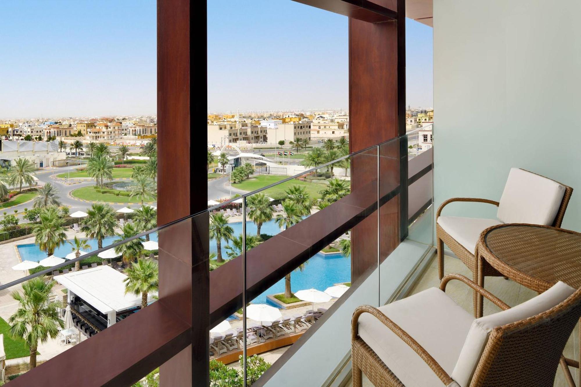 Marriott Hotel Al Forsan, אבו דאבי מראה חיצוני תמונה View from a balcony